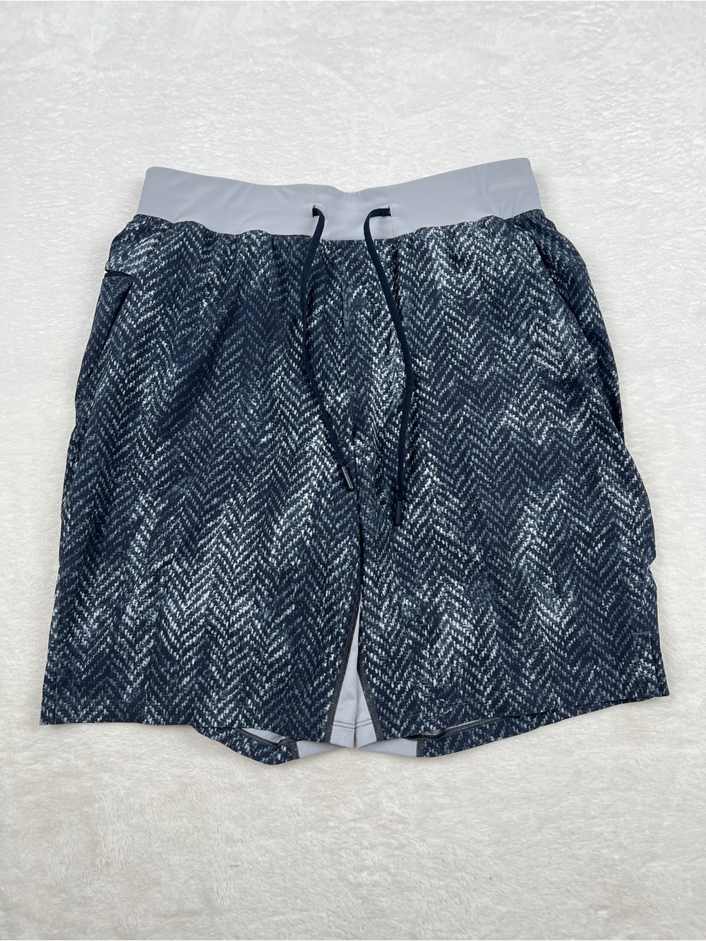 Lululemon T.H.E. Shorts Men’s M 9” Lined Herringbone Training